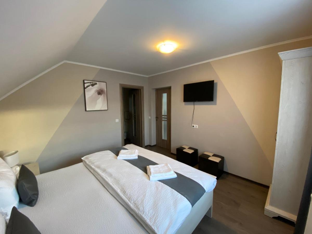 Matyas Vendeghaz Hotel Sovata Bagian luar foto
