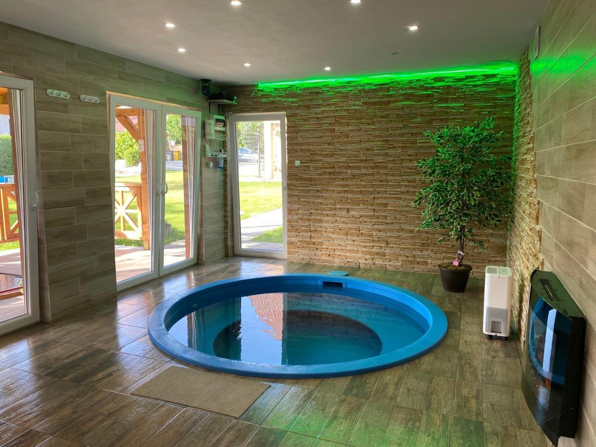 Matyas Vendeghaz Hotel Sovata Bagian luar foto