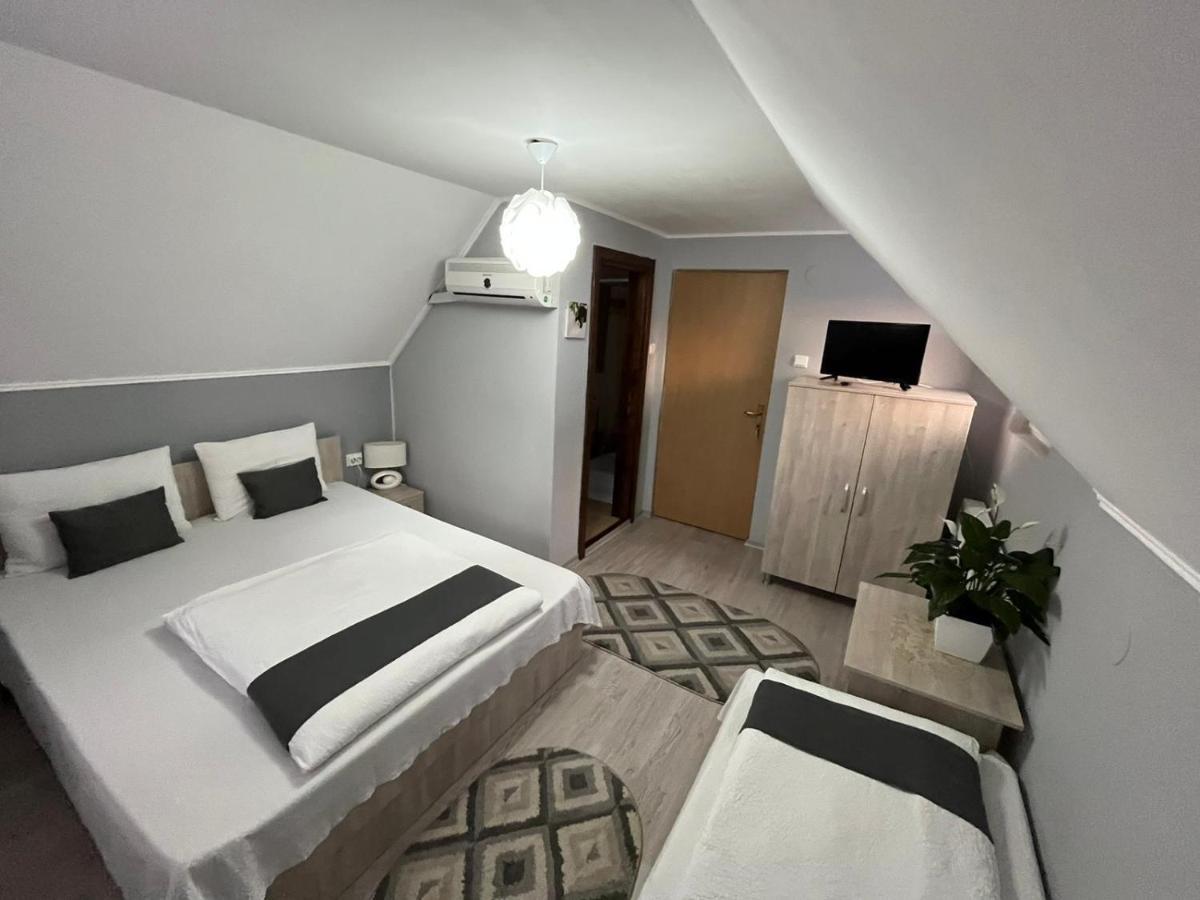Matyas Vendeghaz Hotel Sovata Bagian luar foto