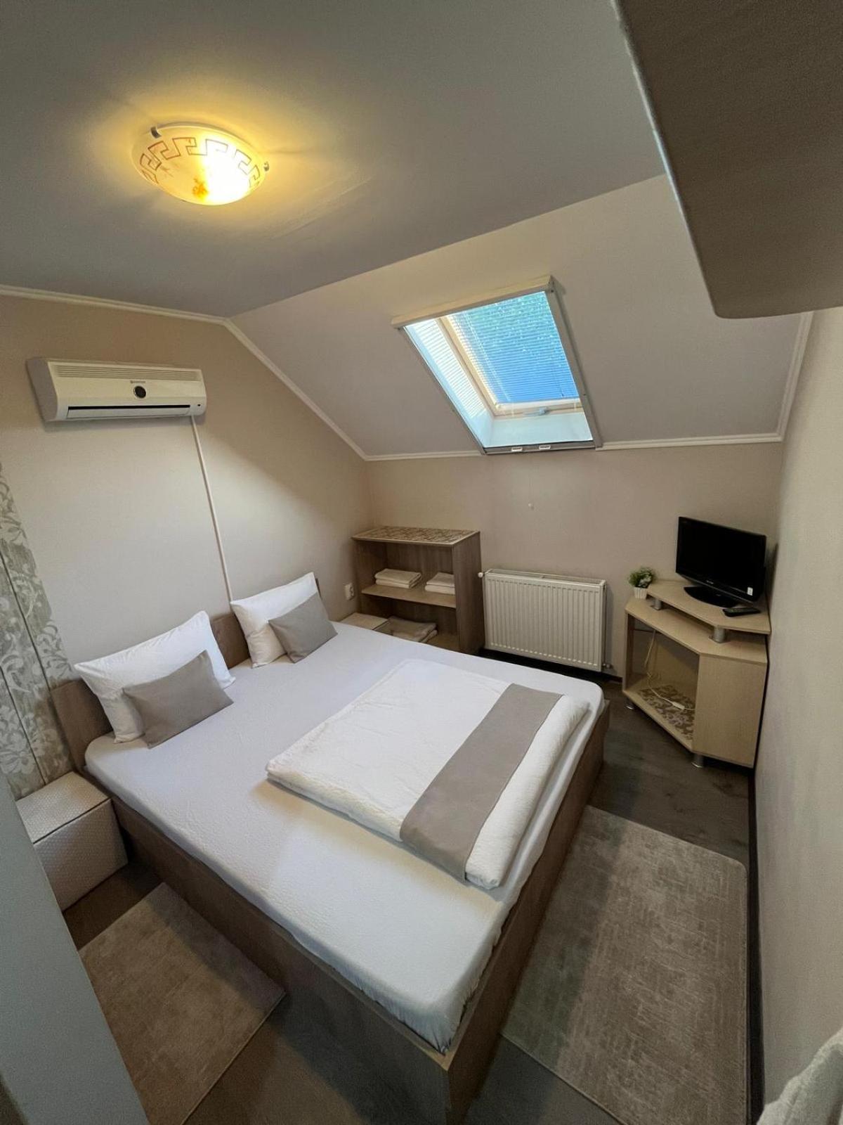 Matyas Vendeghaz Hotel Sovata Bagian luar foto